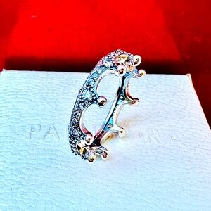 Authentic pandora ring 💍 size 7 comes with dust bag 🌺🍄🌺💍🍄🌺💍🍄🌺💍🍄🌺💍🍄🌺💍🍄🌺💍🍄❤️💍🍄🌺💍🍄🌺